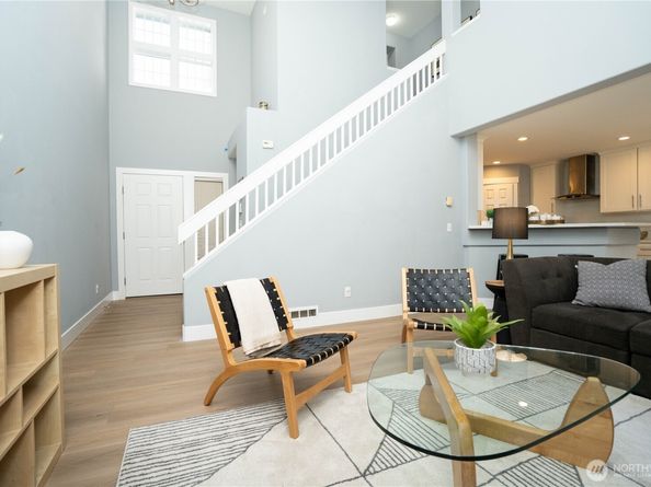 4815 NE 5th Street, Renton WA 98059