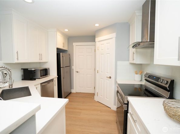 4815 NE 5th Street, Renton WA 98059