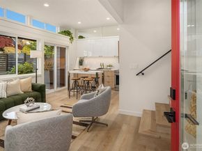 4823 42nd Avenue SW B, Seattle WA 98116
