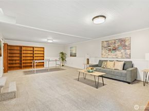 17611 118th Avenue SE, Renton WA 98058