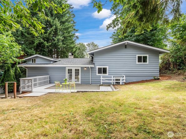 17611 118th Avenue SE, Renton WA 98058