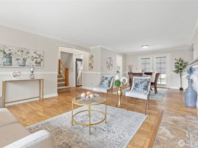 17611 118th Avenue SE, Renton WA 98058