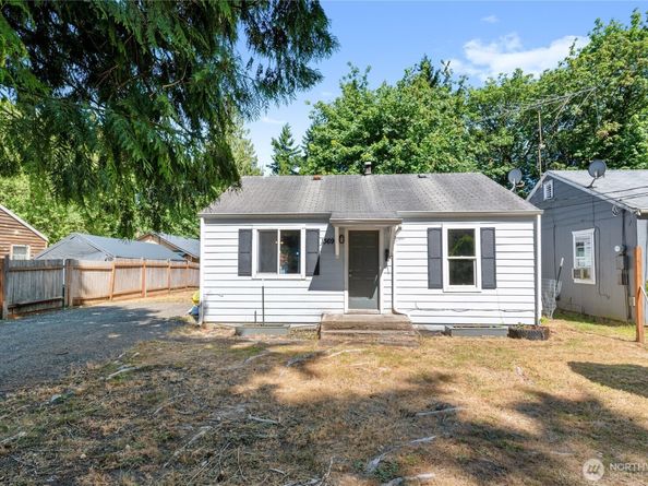 1369 Sherman Avenue, Port Orchard WA 98366