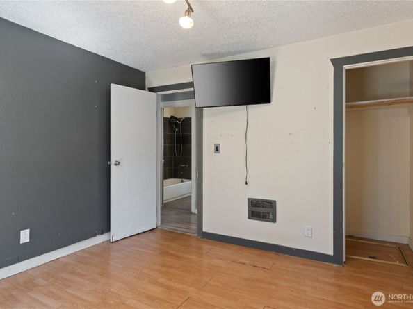 1369 Sherman Avenue, Port Orchard WA 98366
