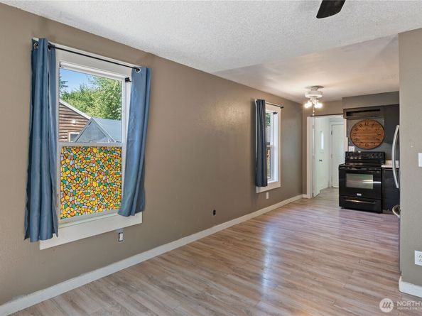 1369 Sherman Avenue, Port Orchard WA 98366