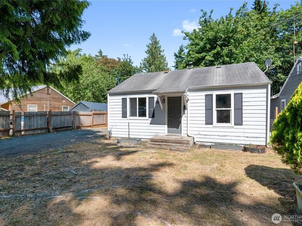 1369 Sherman Avenue, Port Orchard WA 98366