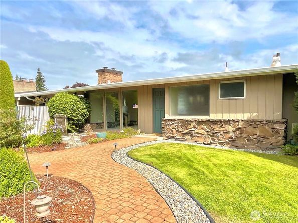 16020 7th Avenue SW, Burien WA 98166