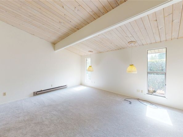 16020 7th Avenue SW, Burien WA 98166