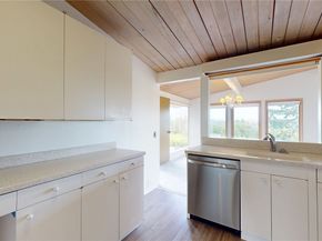 16020 7th Avenue SW, Burien WA 98166