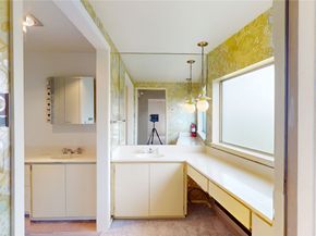 16020 7th Avenue SW, Burien WA 98166
