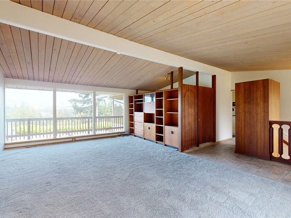 16020 7th Avenue SW, Burien WA 98166