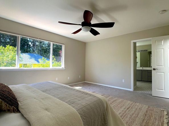132 170th Place SE, Bothell WA 98012