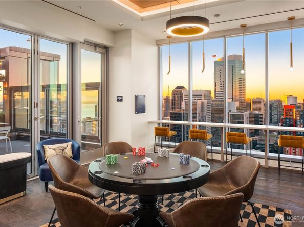 800 Columbia Street 2503, Seattle WA 98104