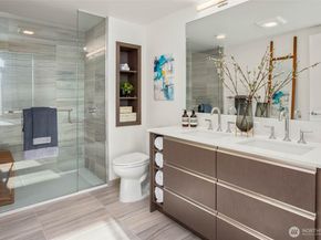 800 Columbia Street 2503, Seattle WA 98104