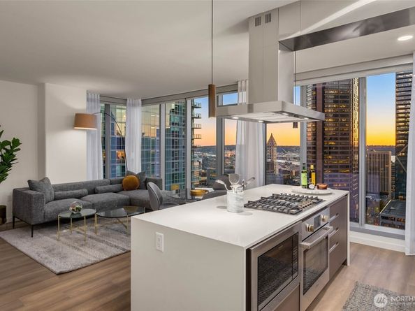 800 Columbia Street 2503, Seattle WA 98104