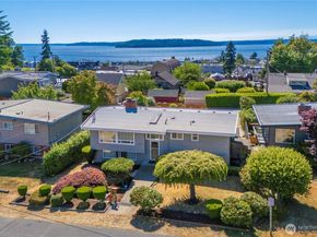 22223 10th Avenue S, Des Moines WA 98198