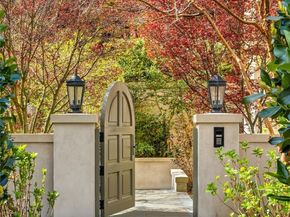 2001 Broadmoor Drive E, Seattle WA 98112