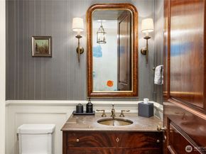 2001 Broadmoor Drive E, Seattle WA 98112