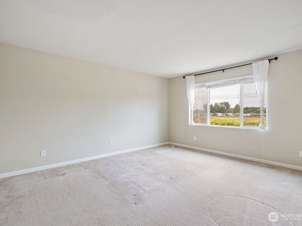 1353 32nd Place NE, Auburn WA 98002