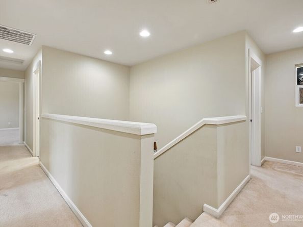 1353 32nd Place NE, Auburn WA 98002