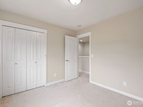 1353 32nd Place NE, Auburn WA 98002