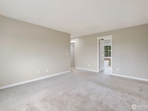 1353 32nd Place NE, Auburn WA 98002