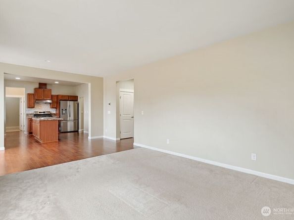 1353 32nd Place NE, Auburn WA 98002