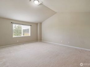 1353 32nd Place NE, Auburn WA 98002