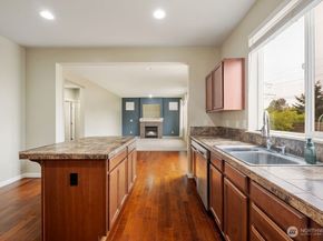 1353 32nd Place NE, Auburn WA 98002