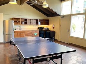 4540 8th Avenue NE 903, Seattle WA 98105