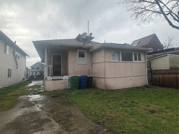 214 23rd Avenue, Seattle WA 98122