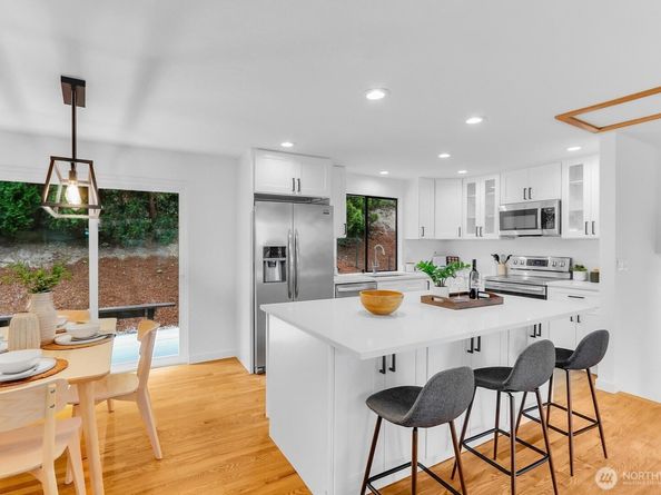 11214 80th Avenue NE, Kirkland WA 98034