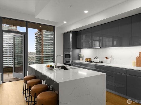 1808 Minor Ave 3601, Seattle WA 98101