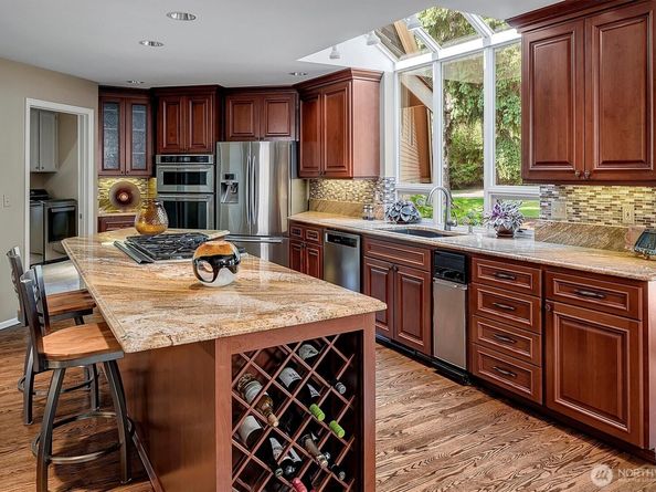 17434 NE 129th Street, Redmond WA 98052