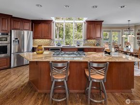17434 NE 129th Street, Redmond WA 98052