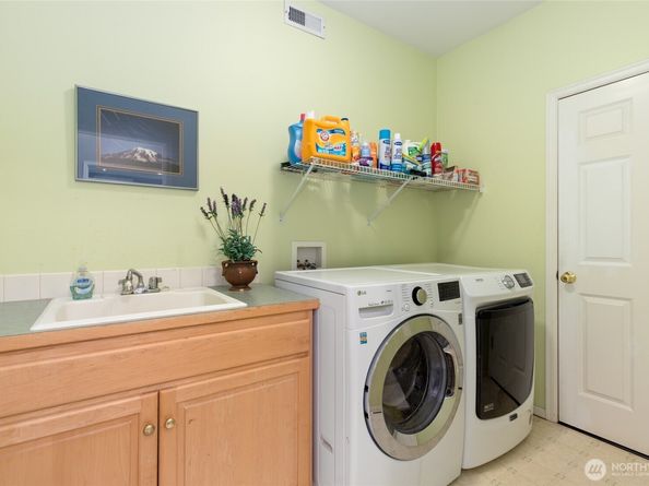 2660 230th Avenue SE, Sammamish WA 98075