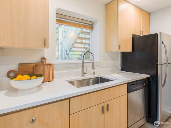16101 Bothell Everett Hwy E103, Mill Creek WA 98012