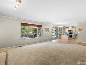 6807 185th Street SW, Lynnwood WA 98037