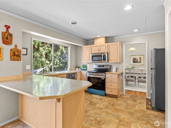6807 185th Street SW, Lynnwood WA 98037