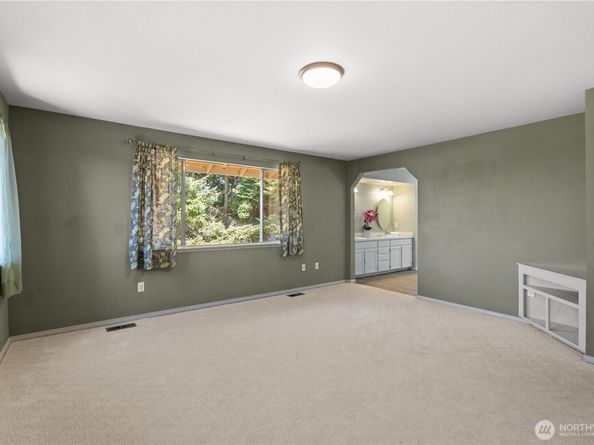 6807 185th Street SW, Lynnwood WA 98037