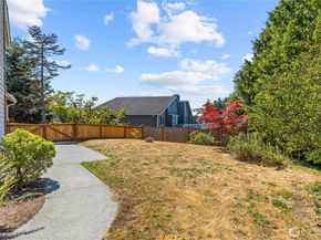 6807 185th Street SW, Lynnwood WA 98037