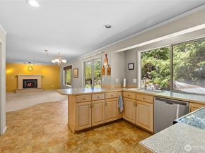 6807 185th Street SW, Lynnwood WA 98037