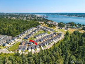 5180 Sinclair Way, Bremerton WA 98312
