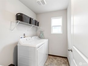 5180 Sinclair Way, Bremerton WA 98312