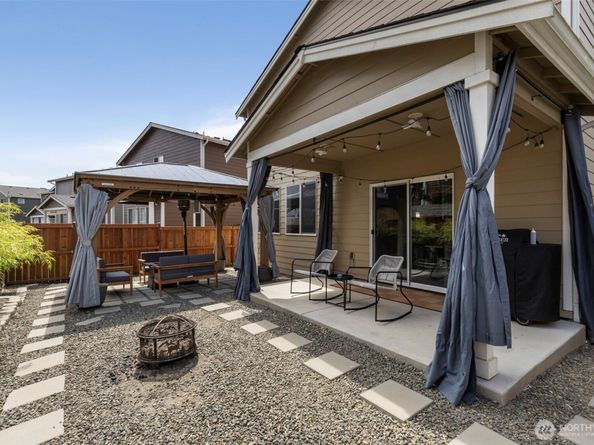 5180 Sinclair Way, Bremerton WA 98312