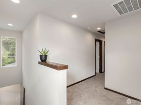 5180 Sinclair Way, Bremerton WA 98312