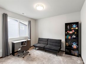 5180 Sinclair Way, Bremerton WA 98312