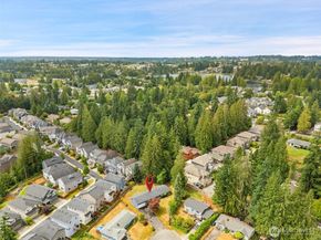 8 157th Place SE, Bothell WA 98012
