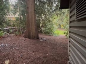 8 157th Place SE, Bothell WA 98012