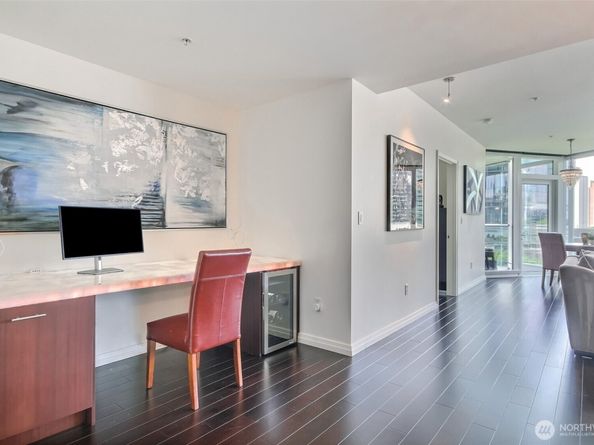 10700 NE 4th Street 1006, Bellevue WA 98004